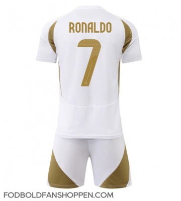 Al-Nassr Cristiano Ronaldo #7 Tredjetrøje Børn 2024-25 Kortærmet (+ Korte bukser)